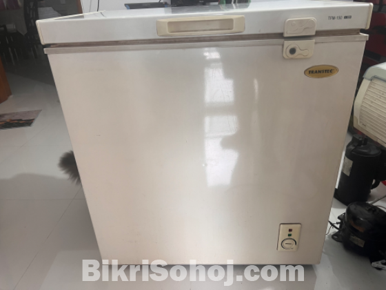 Deep fridge 150L